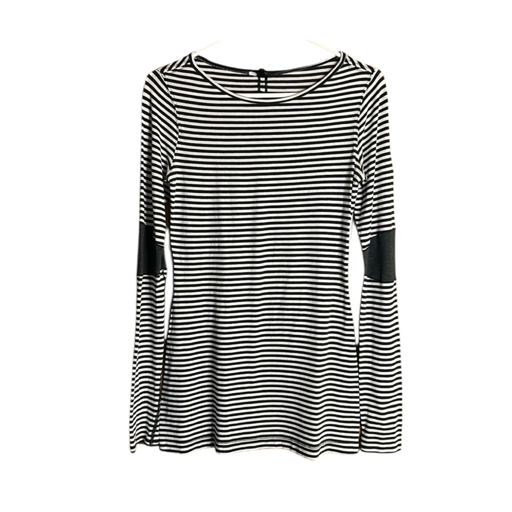 Lululemon Devotion Long Sleeve Black & White Stripe Heathered Black Elbow Bands